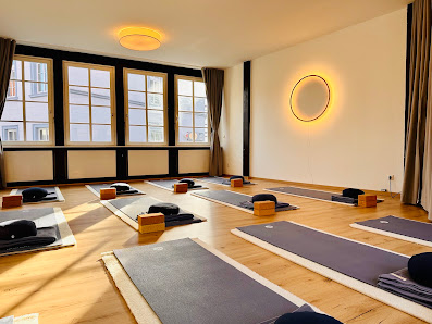 Jennifer Conzendorf Studio Pilates | Yoga