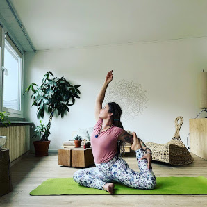 Yoga by Hanne
