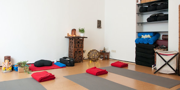 Anna Soencksen - Yoga • Pilates • Massage